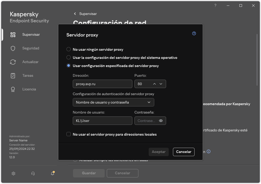 La ventana para configurar la conexión del servidor proxy. El usuario puede configurar la dirección del servidor proxy y las credenciales para conectarse al servidor proxy.