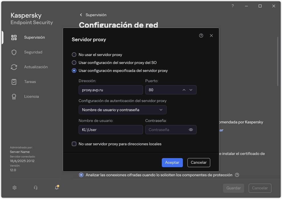 La ventana para configurar la conexión del servidor proxy. El usuario puede configurar la dirección del servidor proxy y las credenciales para conectarse al servidor proxy.