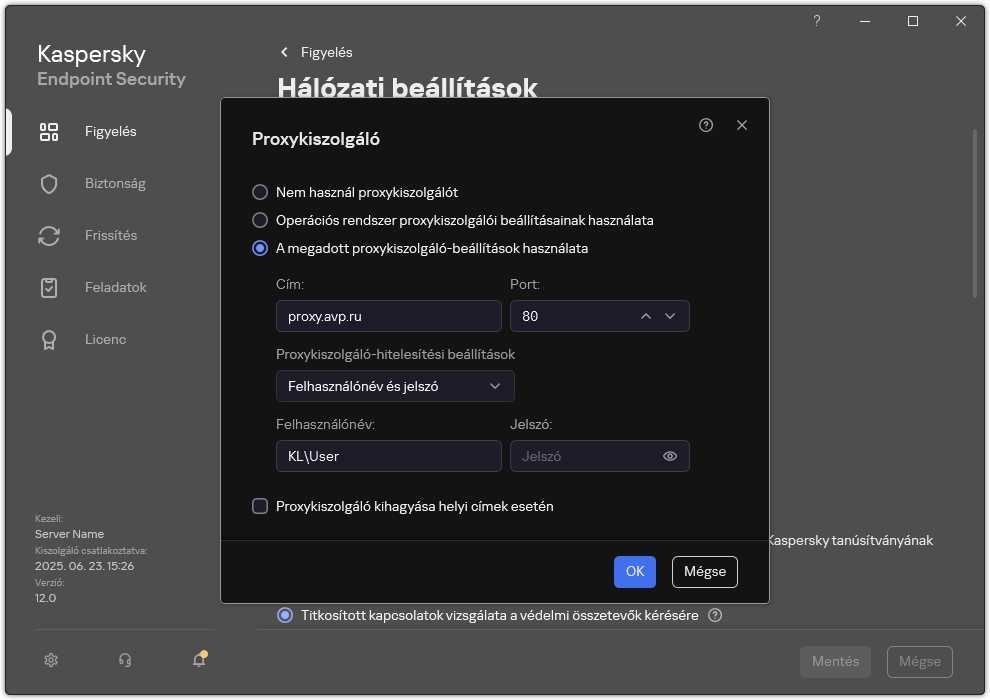 A proxykiszolgáló kapcsolat konfigurálására szolgáló ablak. A felhasználó beállíthatja a proxykiszolgáló címét és a proxykiszolgálói csatlakozáshoz szükséges hitelesítési adatokat.