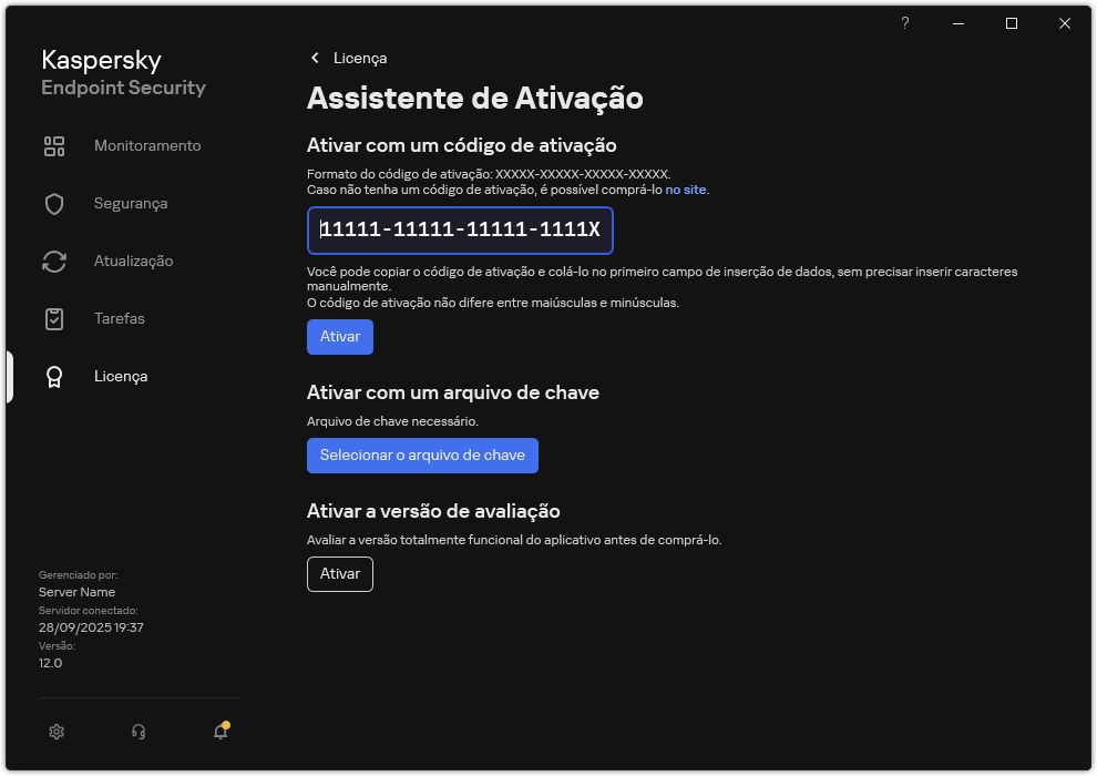 Janela com as ferramentas de ativação do aplicativo. O usuário pode inserir um código de ativação ou selecionar um arquivo de chave.