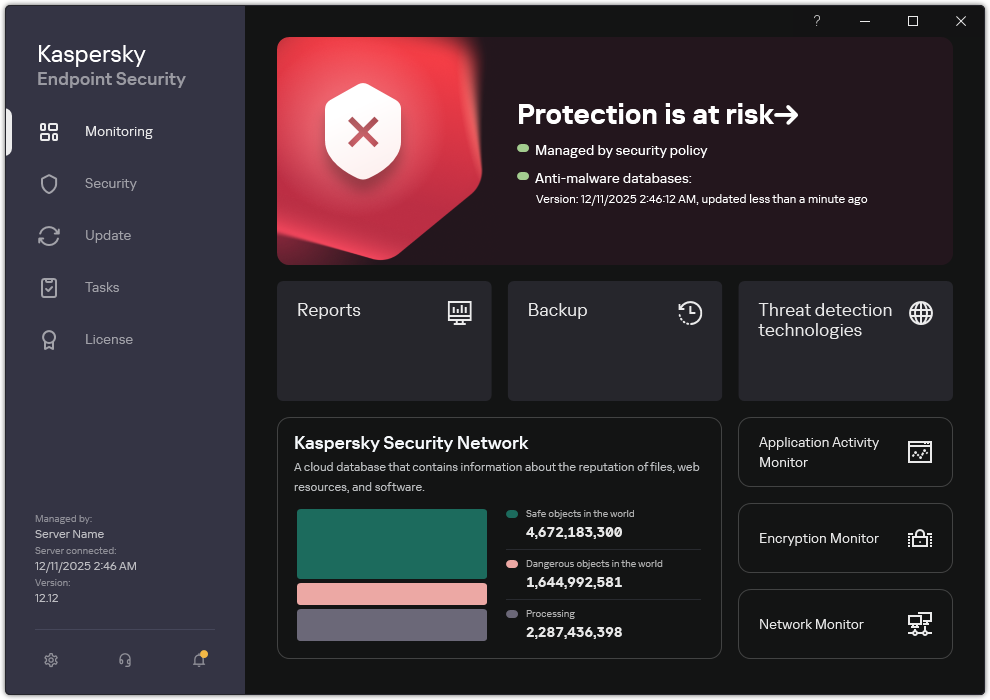 Main application window when there are unprocessed threats. The "Security is at risk" message is displayed.