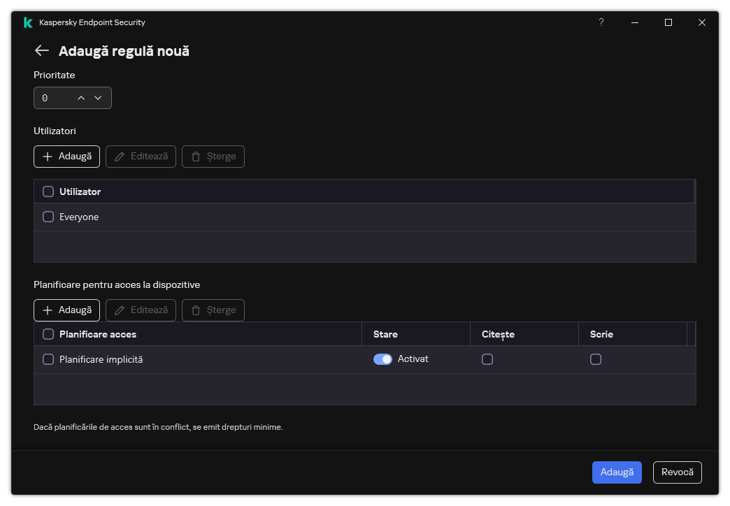 Fereastra de configurare a regulii Control dispozitive. Utilizatorul poate atribui prioritatea regulii, poate adăuga utilizatori la regulă și poate stabili planificarea regulii.