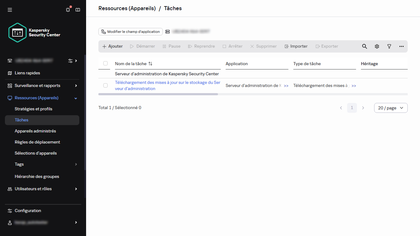 La liste des tâches avec la tâche Télécharger les mises à jour sur les stockages des points de distribution.