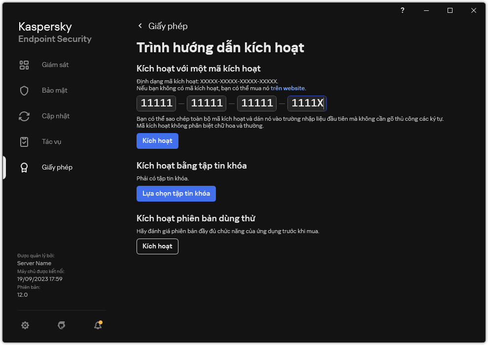 Cửa sổ chứa các công cụ kích hoạt ứng dụng. Người dùng có thể nhập mã kích hoạt hoặc chọn một tập tin khóa.