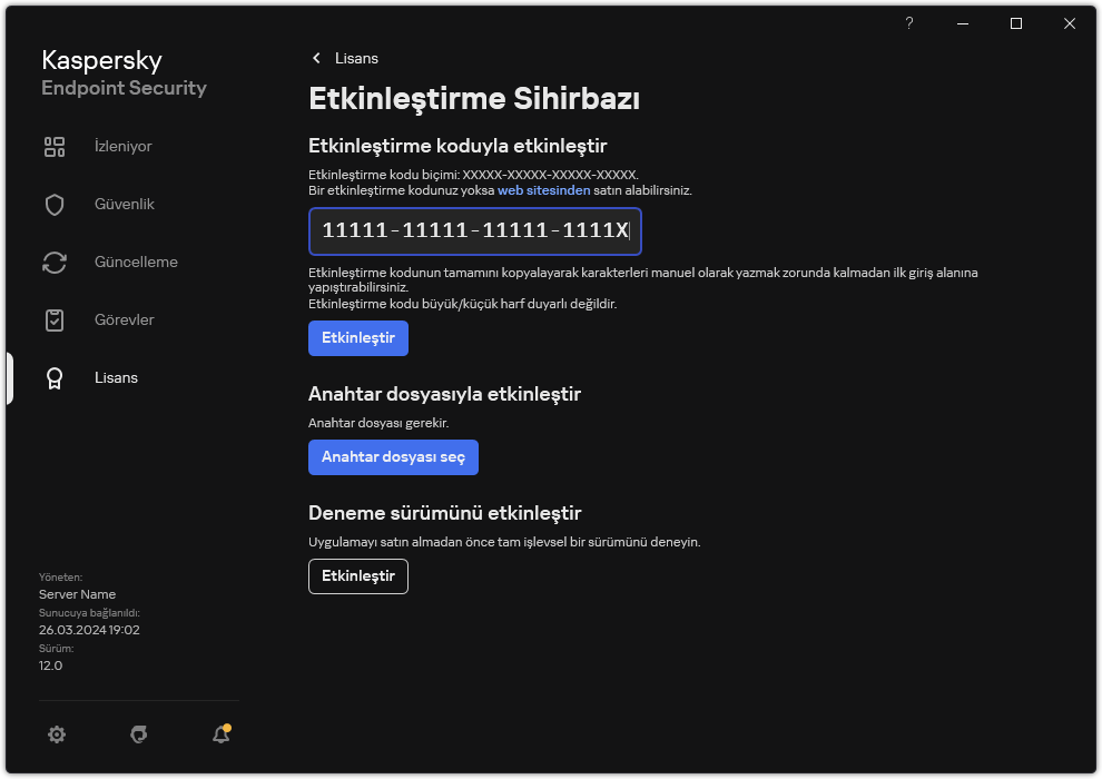 Uygulama etkinleştirme araçlarının bulunduğu pencere. Kullanıcı bir etkinleştirme kodu girebilir veya bir anahtar dosyası seçebilir.