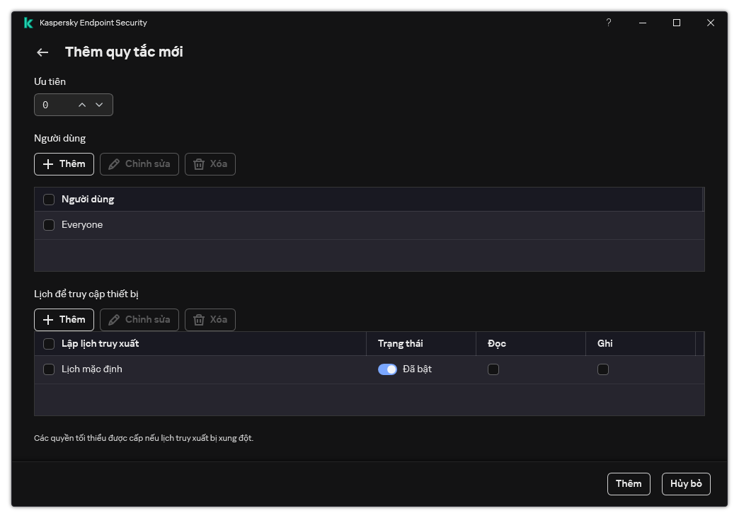 Cửa sổ cấu hình quy tắc Kiểm soát thiết bị. Người dùng có thể gán mức độ ưu tiên của quy tắc, thêm người dùng vào quy tắc và đặt lịch quy tắc.