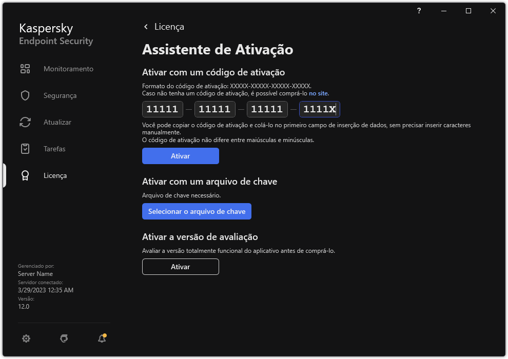 Janela com as ferramentas de ativação do aplicativo. O usuário pode inserir um código de ativação ou selecionar um arquivo de chave.