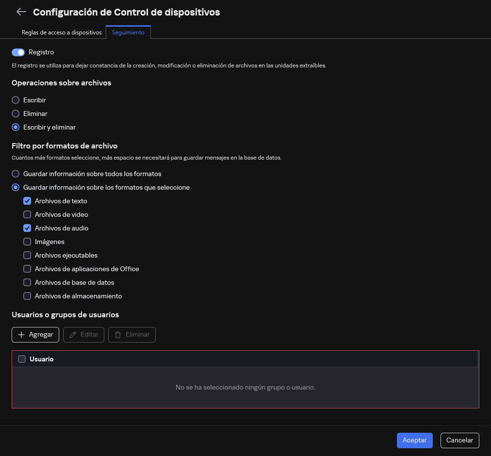 La ventana para configurar el registro de eventos sobre el uso de unidades extraíbles. El usuario puede seleccionar los eventos a registrar.