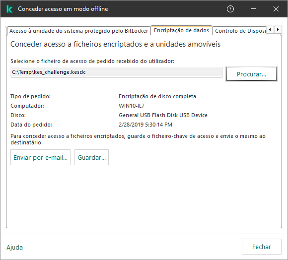 A janela contém um campo para selecionar o ficheiro de pedido de acesso. O utilizador pode guardar a chave criada no disco ou enviá-la por e-mail.