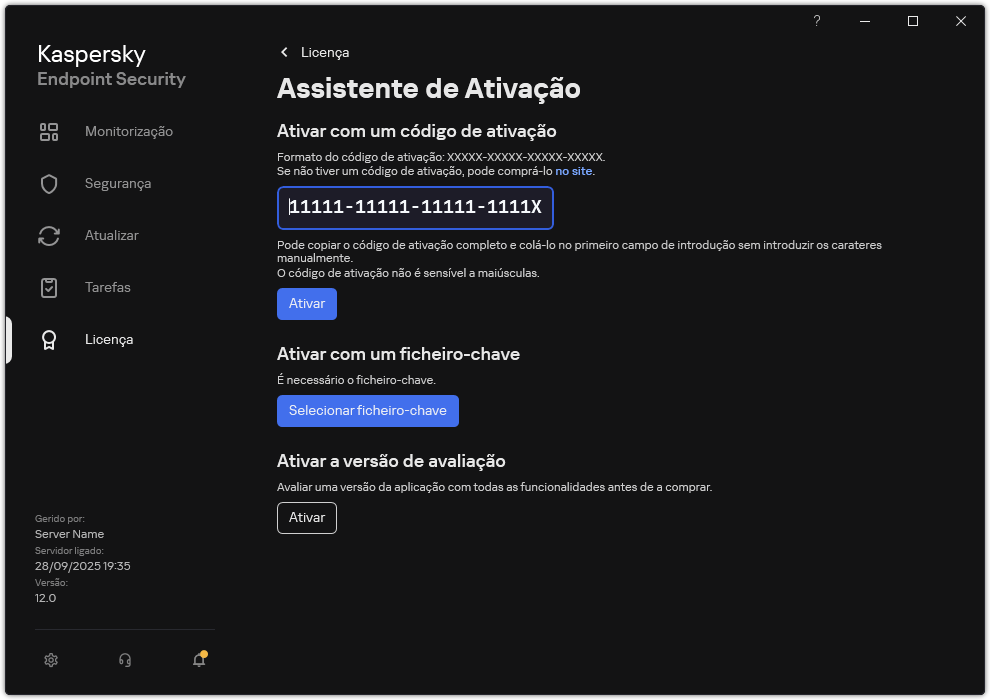 Janela com as ferramentas de ativação da aplicação. O utilizador pode introduzir um código de ativação ou selecionar um ficheiro-chave.