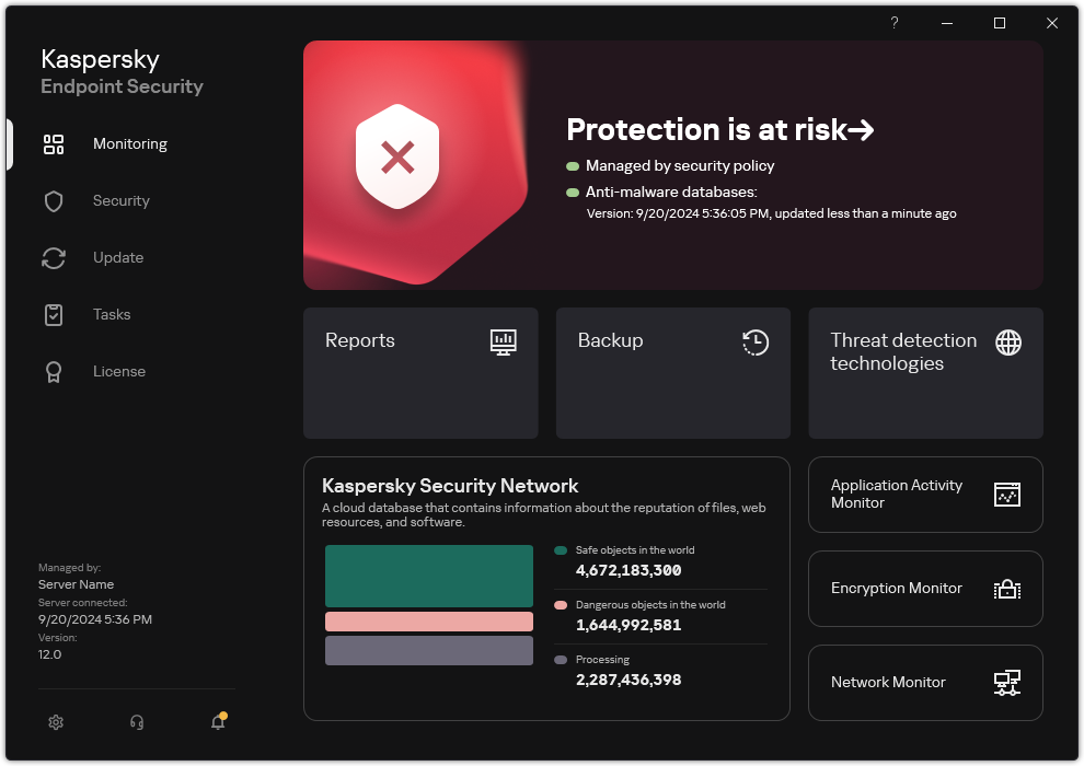 Main application window when there are unprocessed threats. The "Security is at risk" message is displayed.