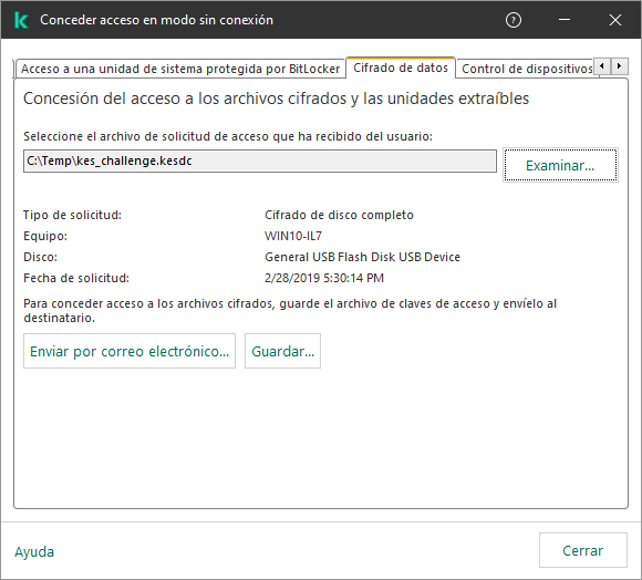 La ventana contiene un campo para seleccionar el archivo de solicitud de acceso. El usuario puede guardar el archivo de clave de acceso generado en el disco o enviarlo por correo electrónico.