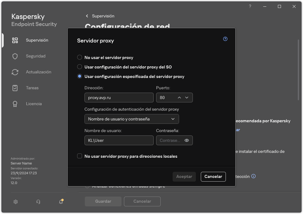 La ventana para configurar la conexión del servidor proxy. El usuario puede configurar la dirección del servidor proxy y las credenciales para conectarse al servidor proxy.