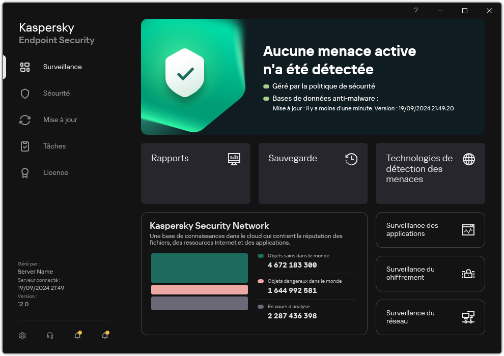 La fenêtre principale de l'application contient des sections pour la surveillance de la sécurité informatique et le contrôle des applications.