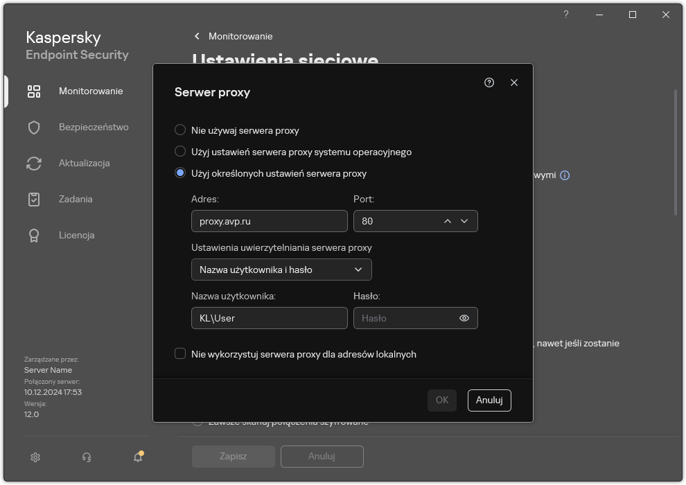 Okno konfiguracji połączenia z serwerem proxy. Użytkownik może ustawić adres serwera proxy i poświadczenia do łączenia się z serwerem proxy.