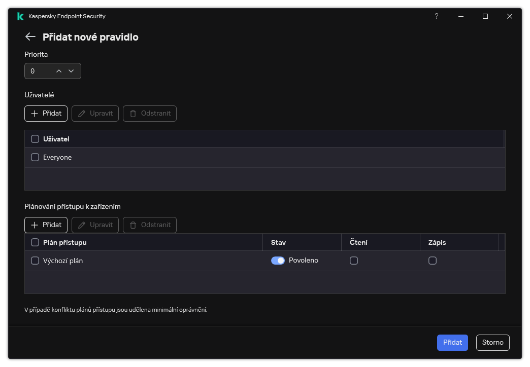 Okno konfigurace pravidla součásti Kontrola zařízení. Uživatel může přiřadit prioritu pravidla, přidat uživatele do pravidla a nastavit plán pravidel.