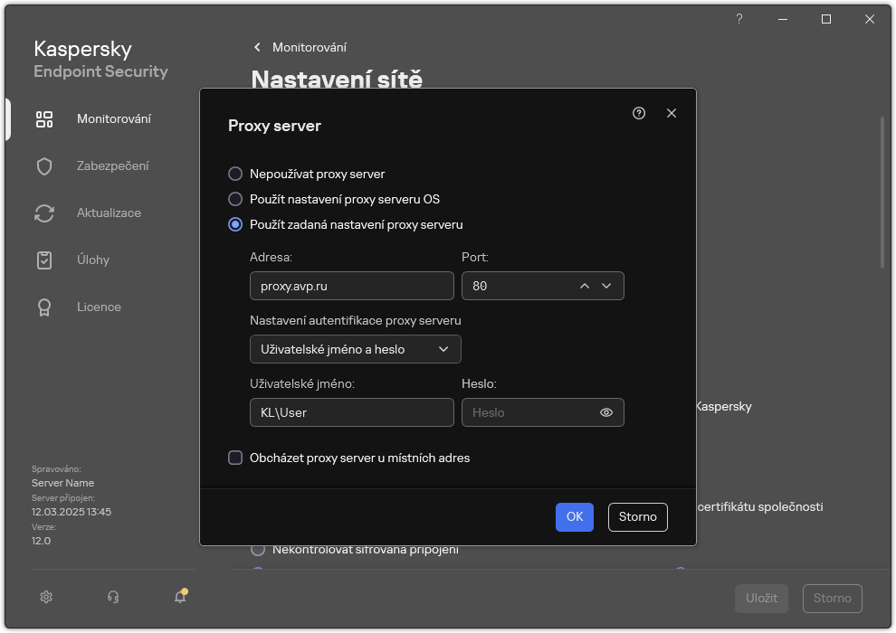 Okno pro konfiguraci připojení k proxy serveru. Uživatel může nastavit adresu proxy serveru a přihlašovací údaje pro připojení k proxy serveru.