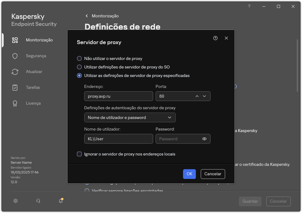 A janela para configurar a ligação do servidor de proxy. O utilizador pode definir o endereço do servidor de proxy e as credenciais para se ligar ao servidor de proxy.
