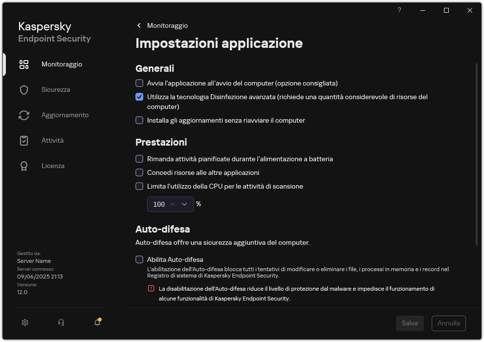 Finestra delle impostazioni dell'applicazione. L'utente può configurare prestazioni, auto-difesa e altre impostazioni.