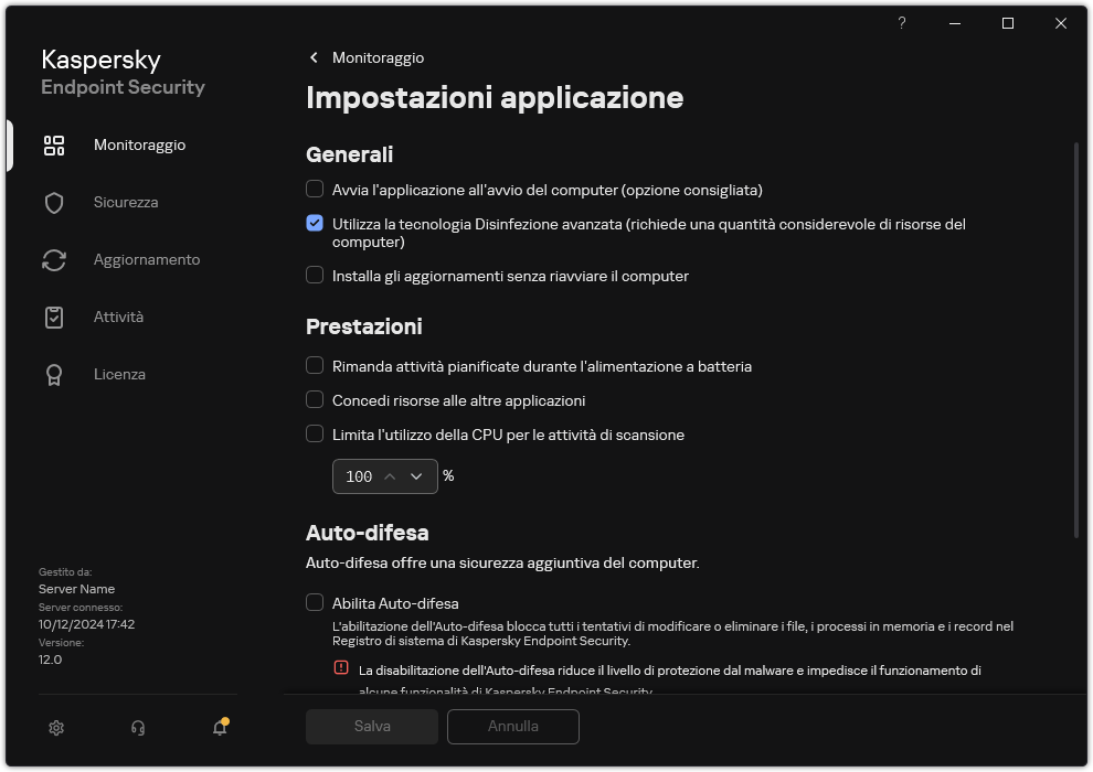 Finestra delle impostazioni dell'applicazione. L'utente può configurare prestazioni, auto-difesa e altre impostazioni.